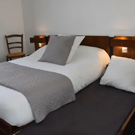 Le Dahu Hotel 2*