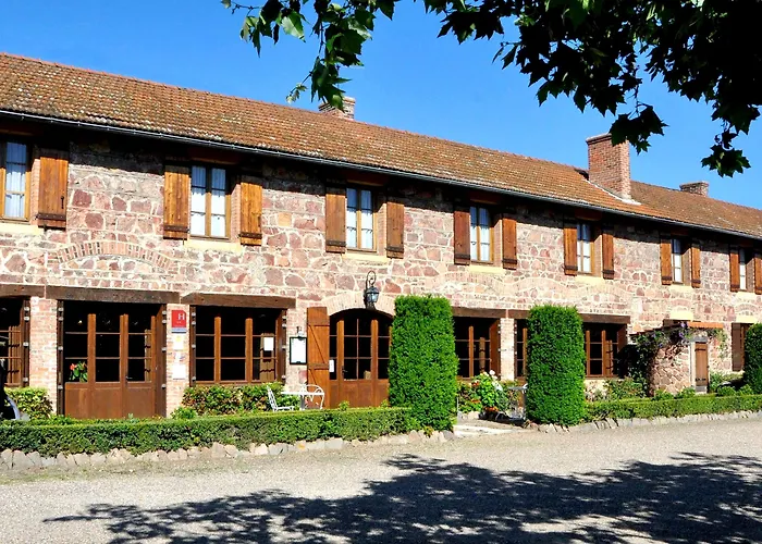 Logis Le Dahu 2* Parigny