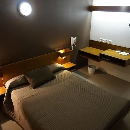 Le Dahu Hotel Parigny (Loire)